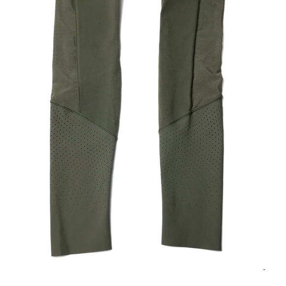 FINAL Lululemon Barre Star Pant Luon Fatigue Green Size 2 - Picture 6 of 6